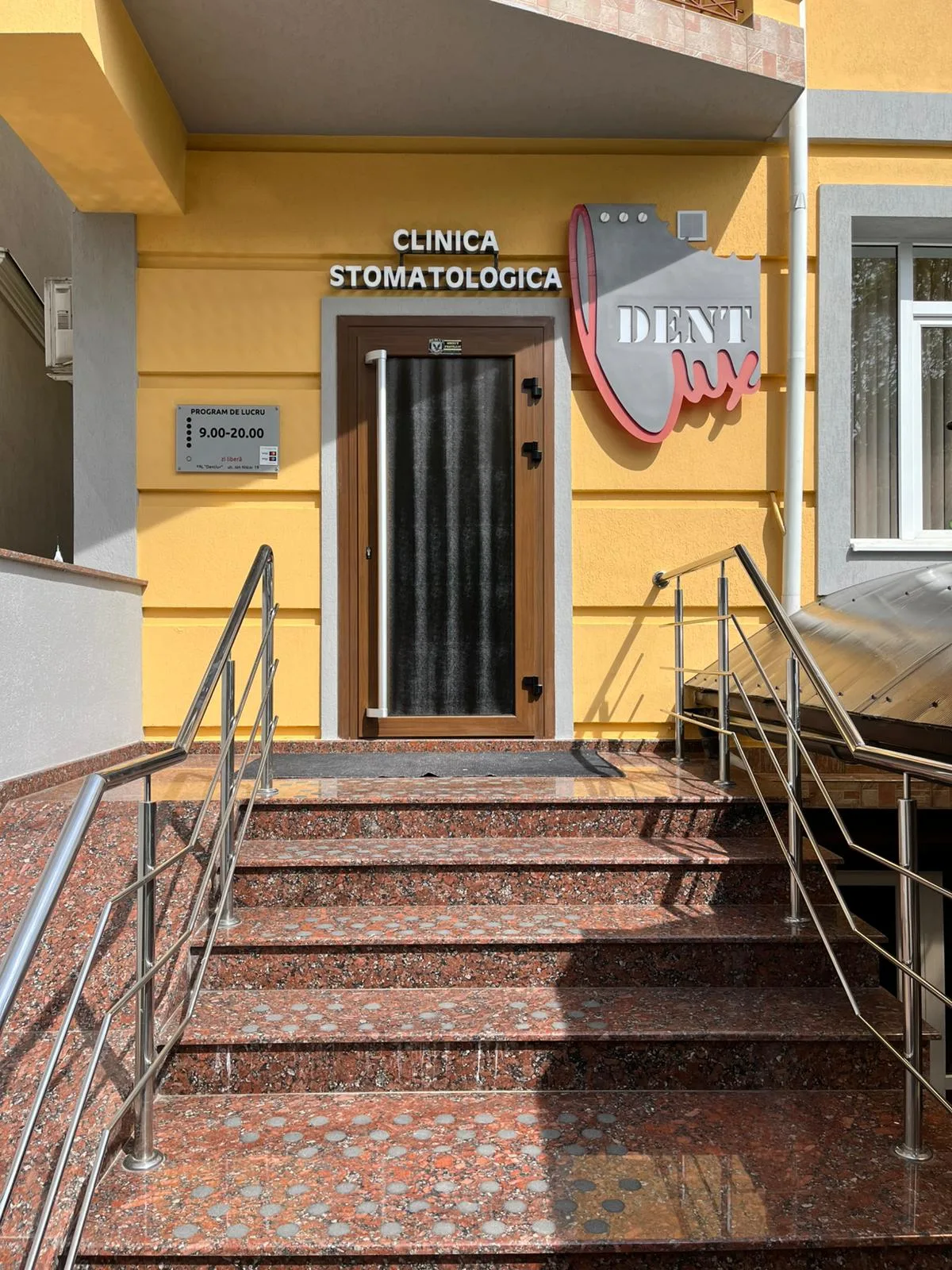 Imagine din galeria Dentlux 5